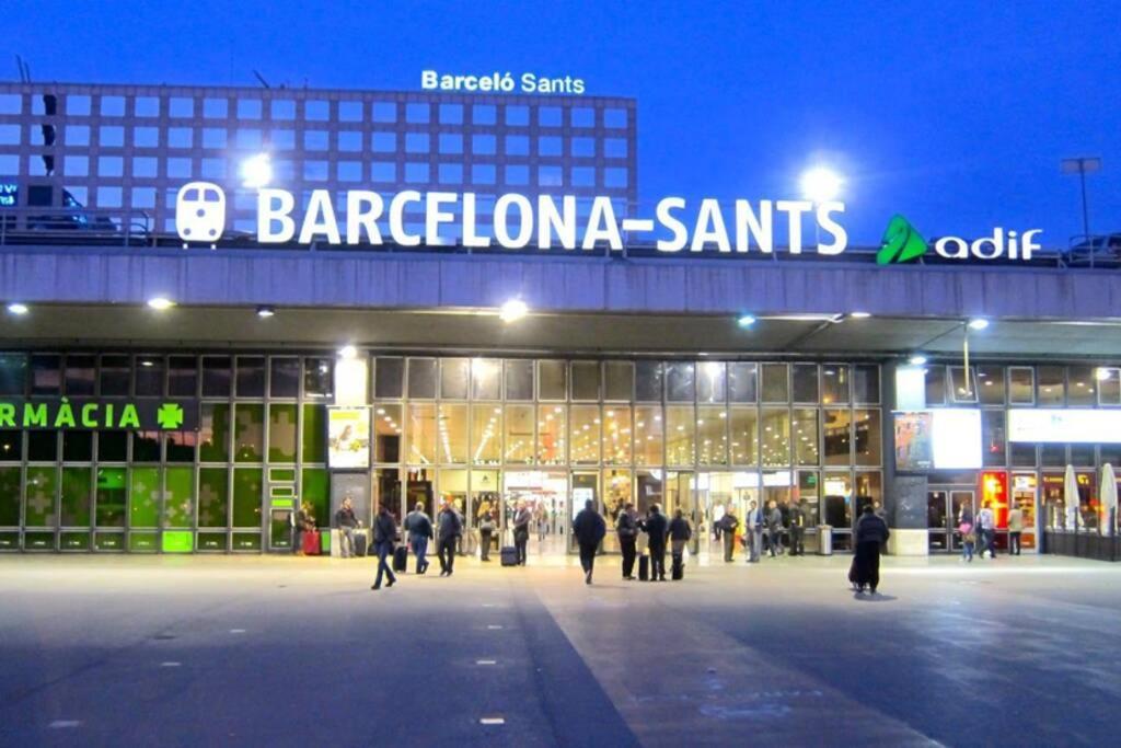 Habitaciones Camp Nou Apartment لوسبيتاليت دي يوبريغات المظهر الخارجي الصورة