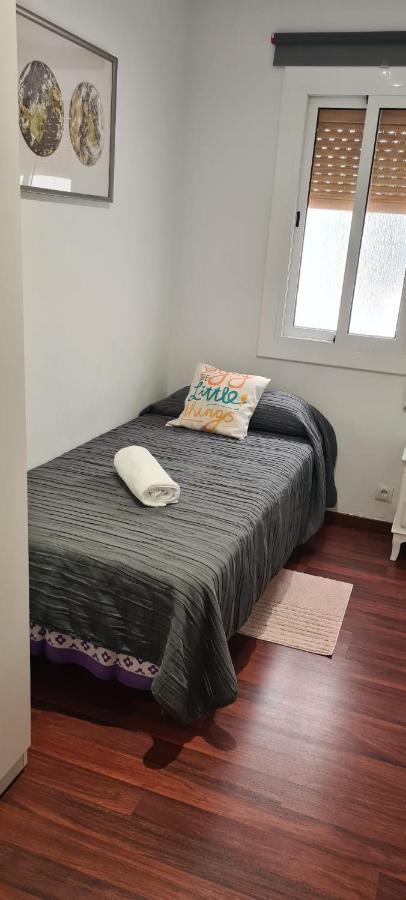 Habitaciones Camp Nou Apartment لوسبيتاليت دي يوبريغات المظهر الخارجي الصورة