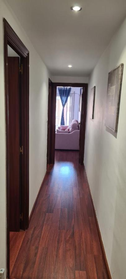 Habitaciones Camp Nou Apartment لوسبيتاليت دي يوبريغات المظهر الخارجي الصورة