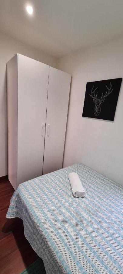 Habitaciones Camp Nou Apartment لوسبيتاليت دي يوبريغات المظهر الخارجي الصورة